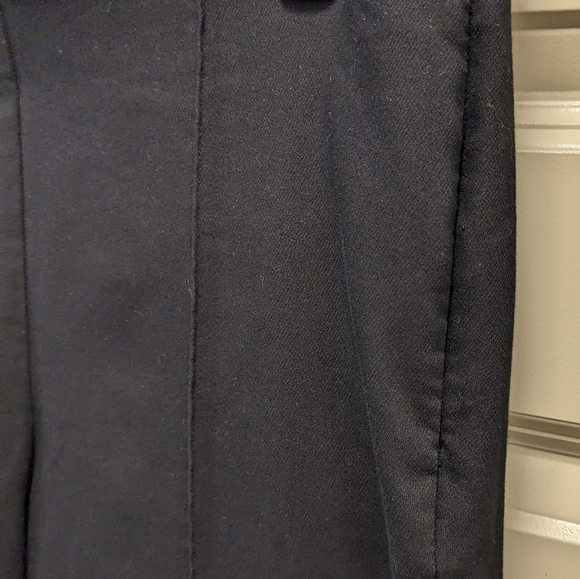 Loft Petites High Waist Curvy Short Pants - size 12P - Picture 11 of 17